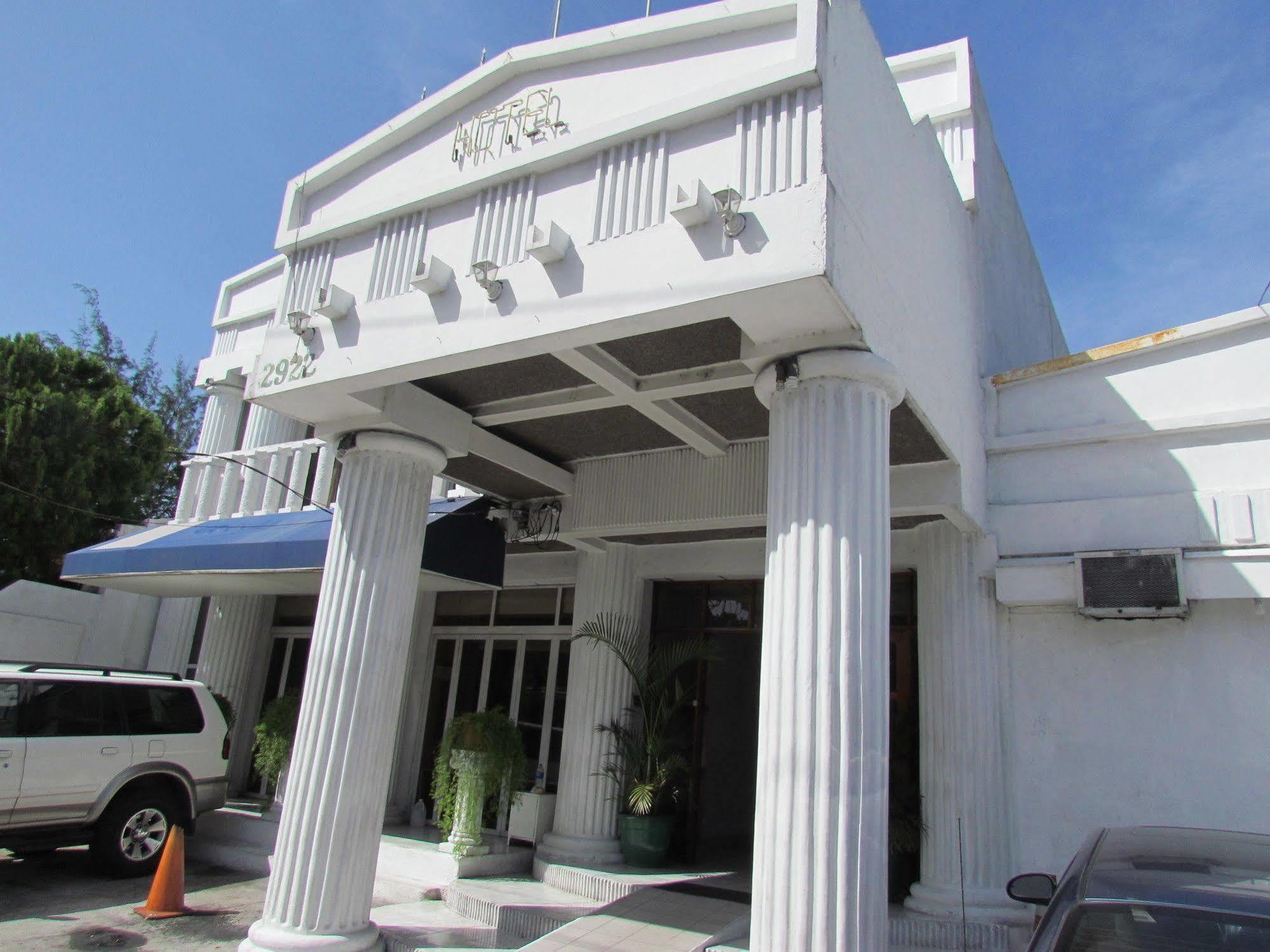 Hotel Grecia Real San Salvador Exterior photo